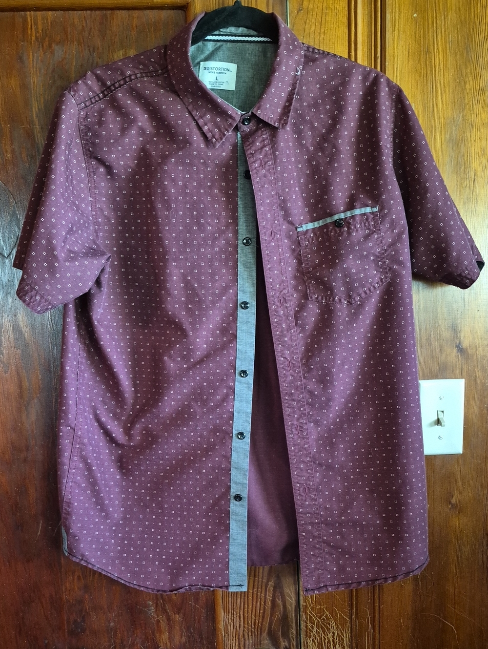 Men's DISTORTION mens modern  button down short sleeve shirt